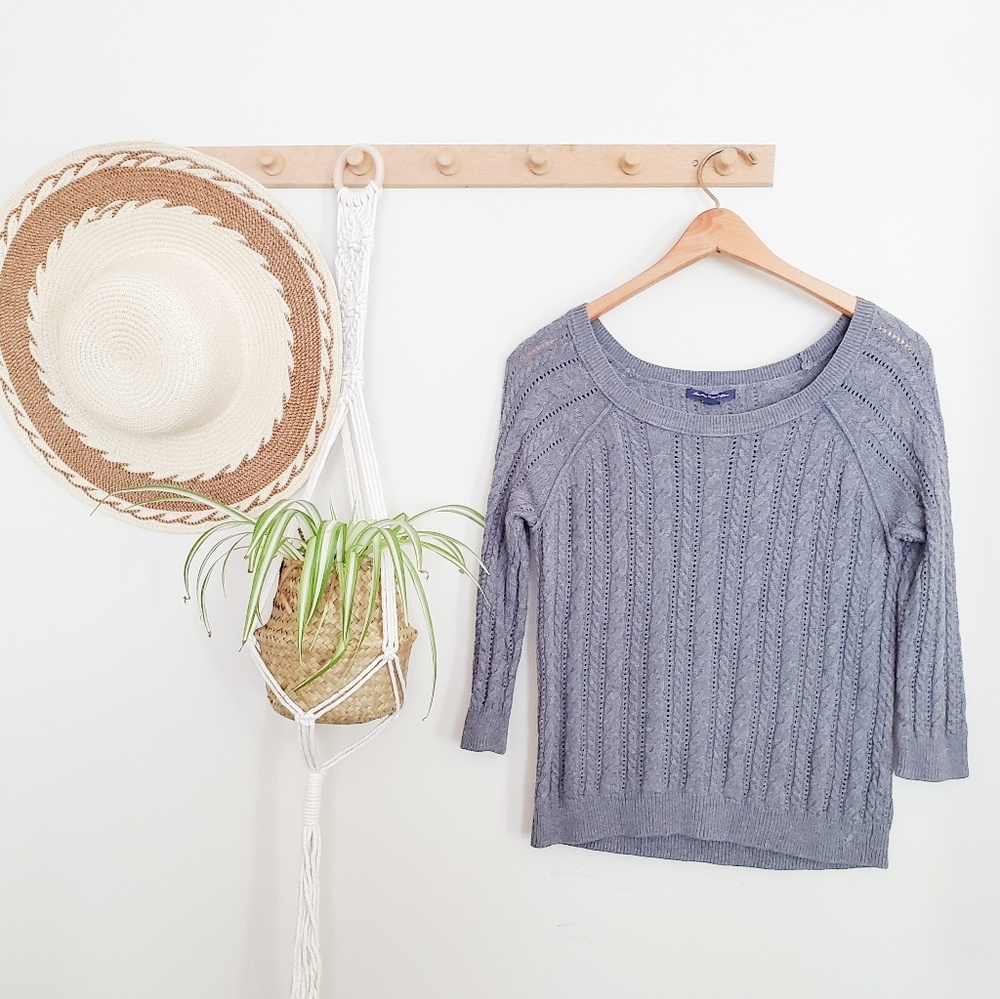 AMERICAN EAGLE Gray 3/4 Sleeve Cable Knit Sweater